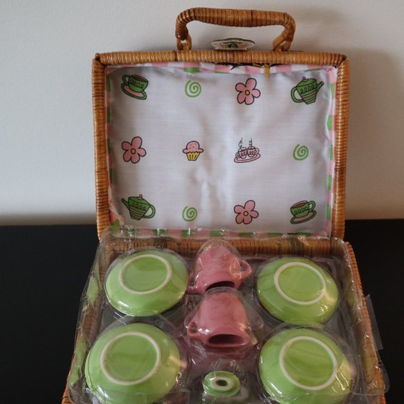 Vintage Porcelain Tea Set - Picture 3 of 7